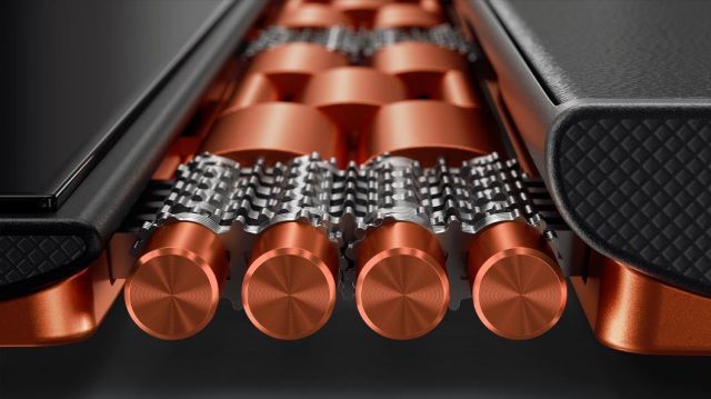 80UE005WTX Yoga 900 i7-6560U 2.6 GHz /8GB/256GB/13.3''/W10